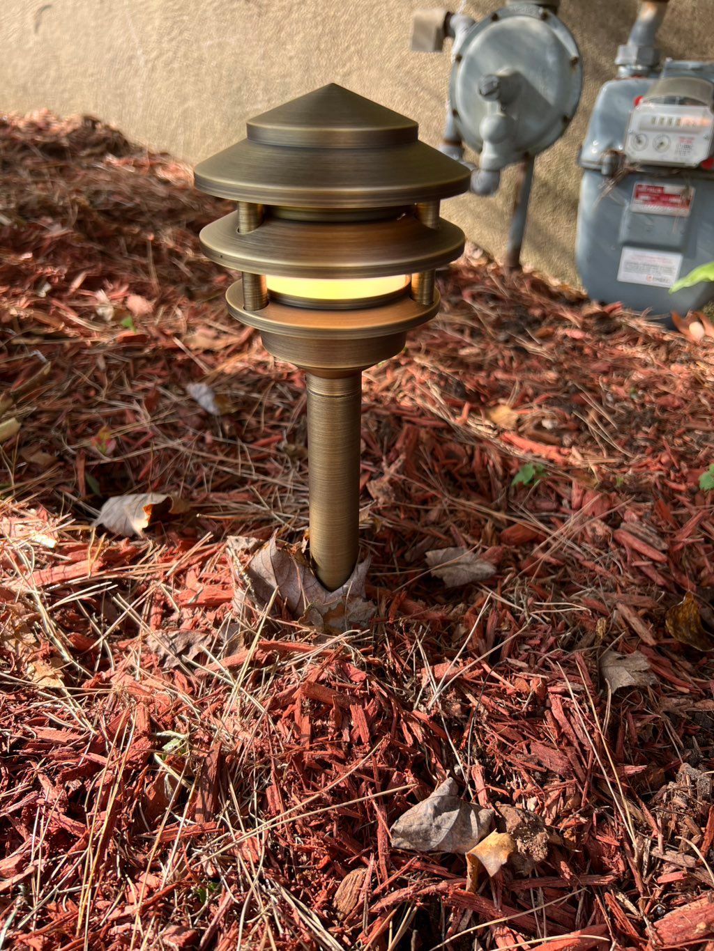 Landscape path lighting